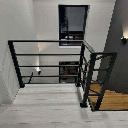 Ограждения для лестниц - /files/catalogproducts/293-ogr14.jpg